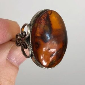 Vintage amber ring in silvertone setting 6 1/4